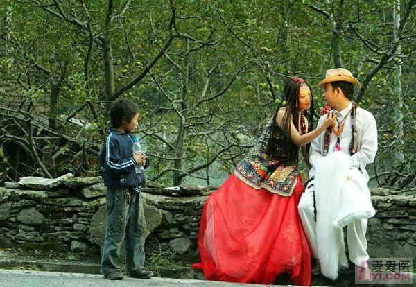 藏族婚纱照_最美藏族婚纱照图片